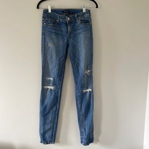 White House Black Markey jeans